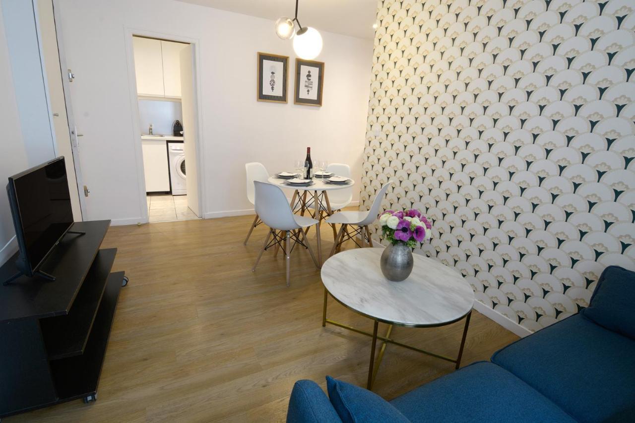 Apartamento com Chuveiro