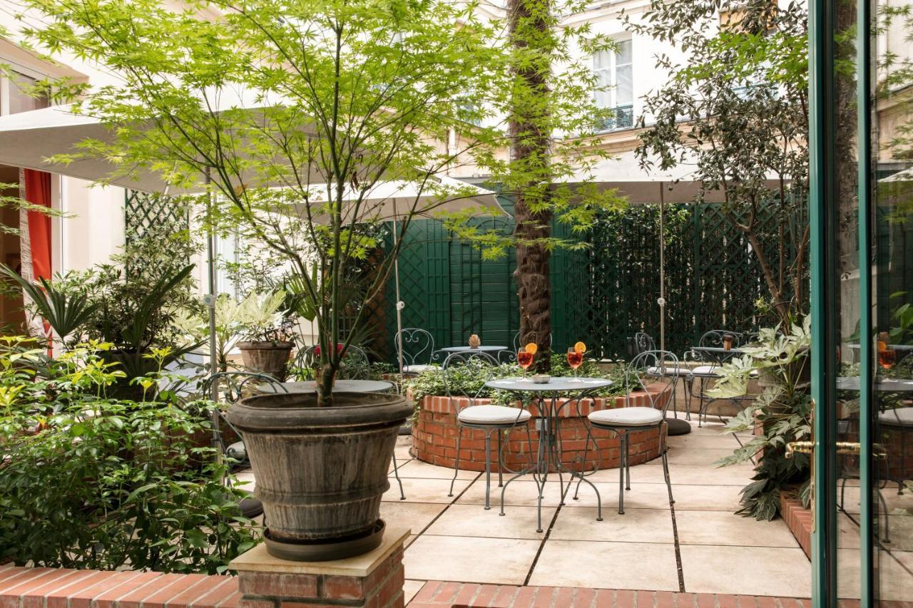 Family Room Garden View,1007752588:JPEG