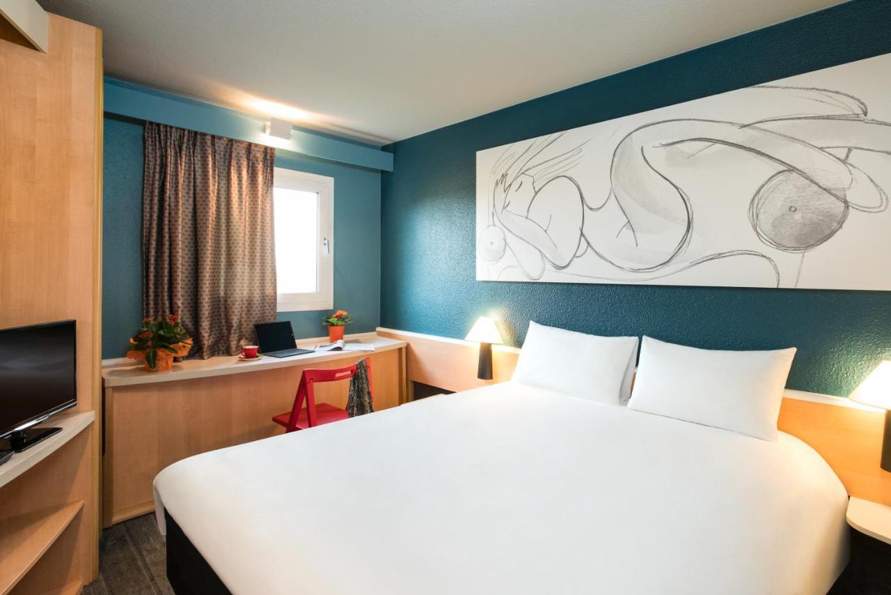 2 Adjacent Rooms,574795170:JPEG