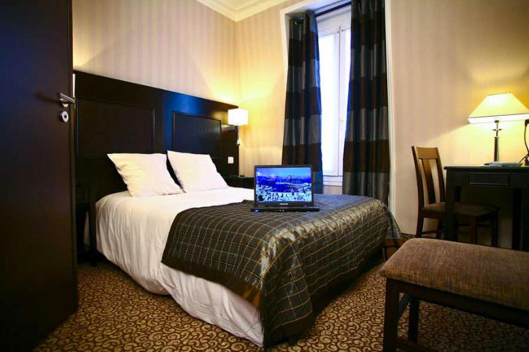 Standard Double Room,60795199:JPEG