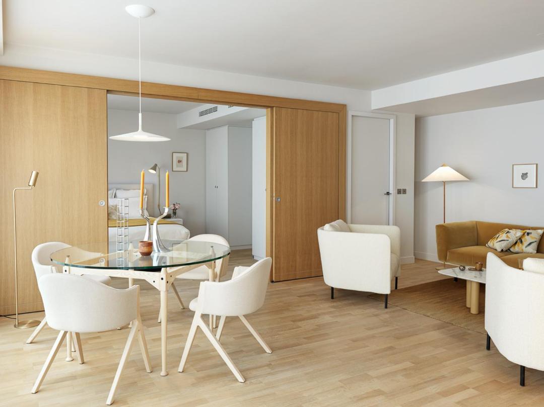 Two-Bedroom Apartment City View,1133860194:JPEG