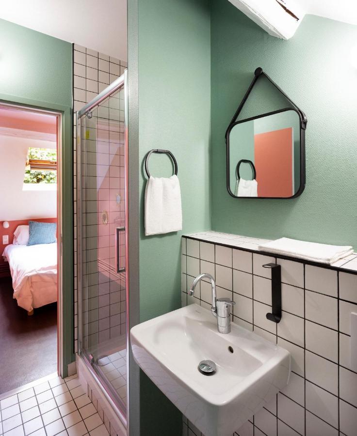 Twin Room Private Bathroom