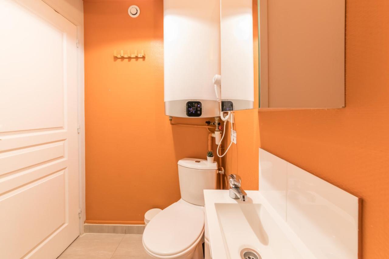 Two-Room Apartment,1167889444:JPEG