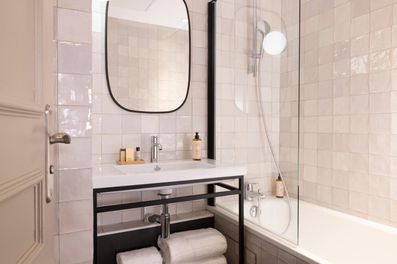 Quarto Deluxe com Cama de Casal ou 2 de Solteiro