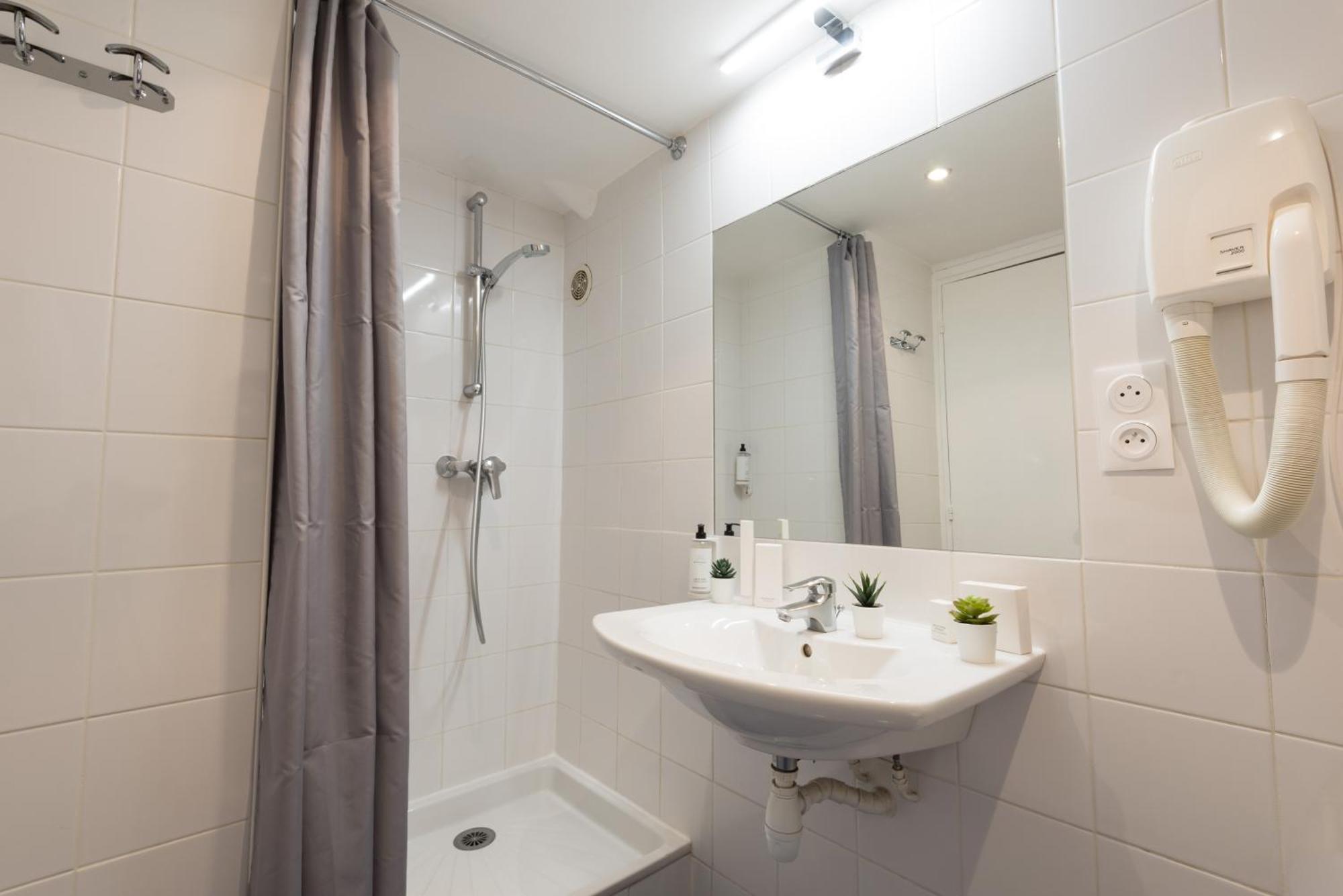 Double Room,1208550721:JPEG