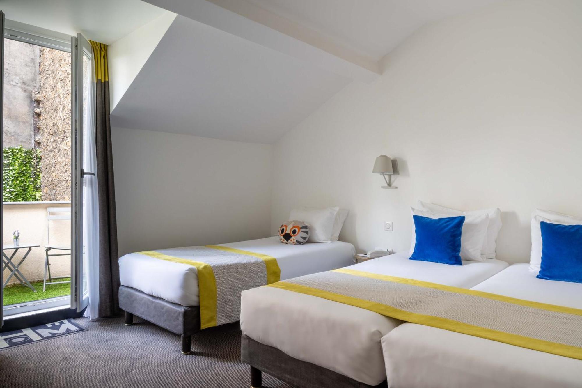Triple Room Terrace