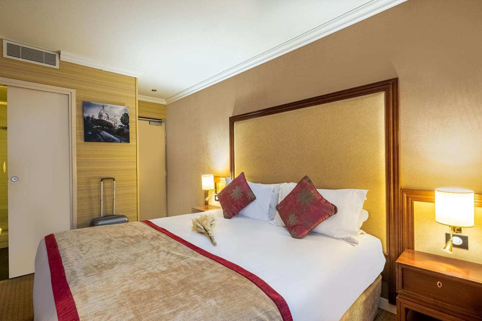 DELUXE Double Room – City View