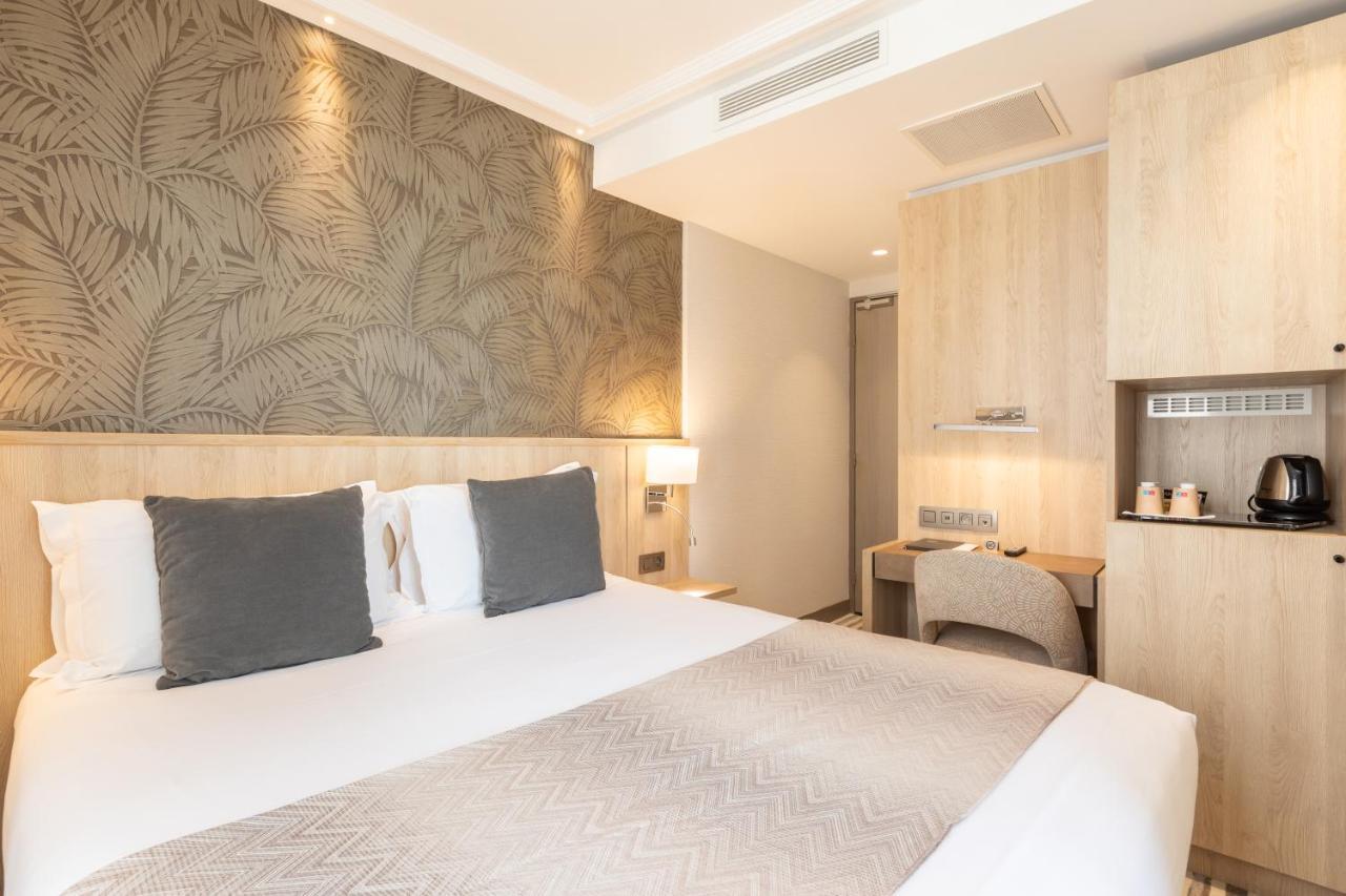Two Adjacent Double Rooms