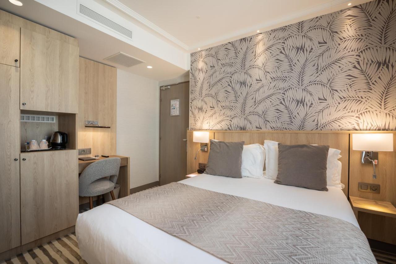 Two Adjacent Double Rooms