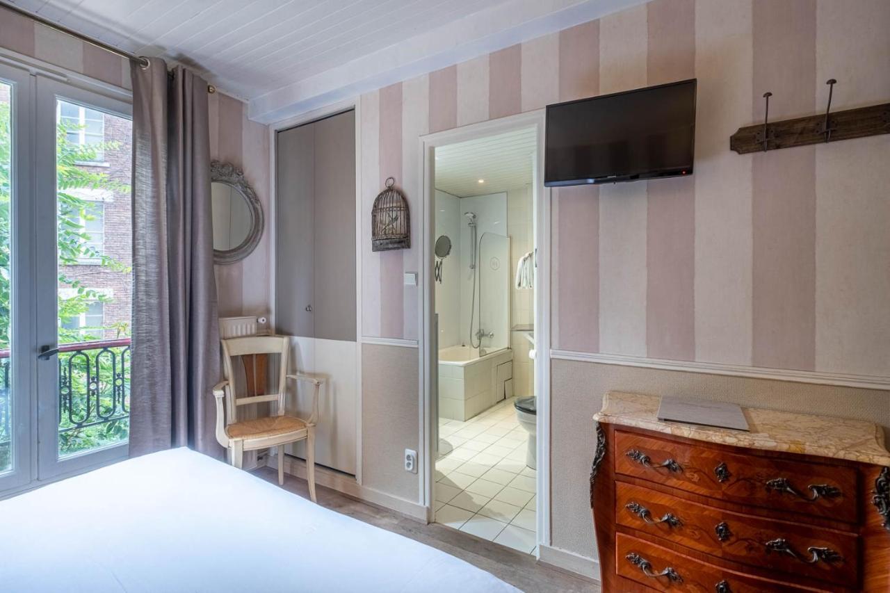 Quarto Queen com Vista para o Jardim
