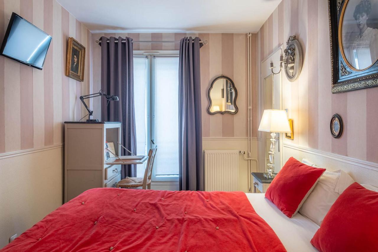 Quarto com Cama Queen-size