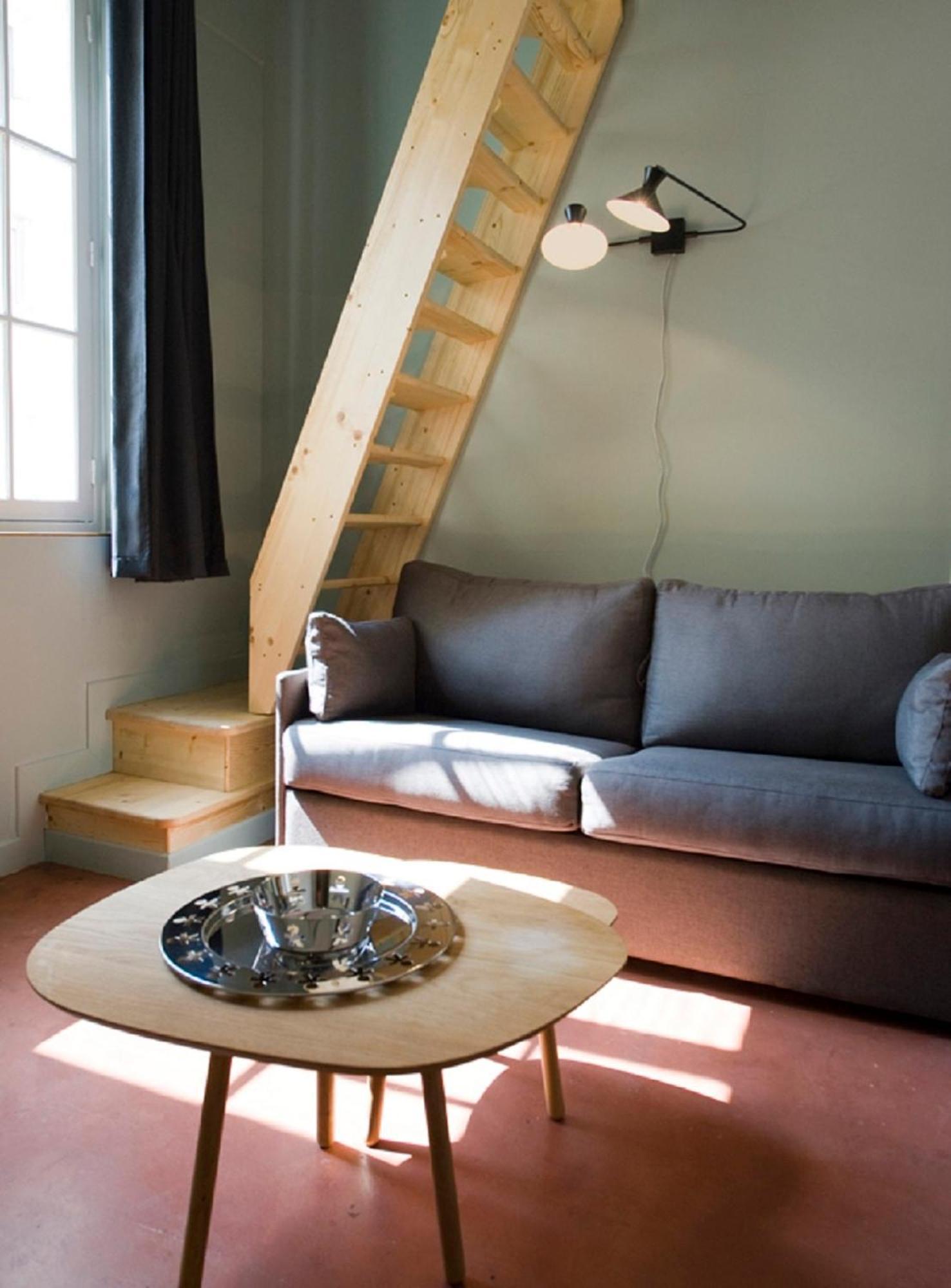 Two-Bedroom Apartment,1273859527:JPEG