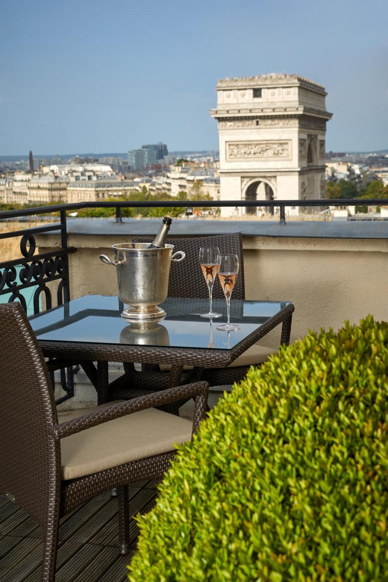 Parisian Suite Terrace Eiffel Tower & Arc de Triomphe,1362663527:JPEG