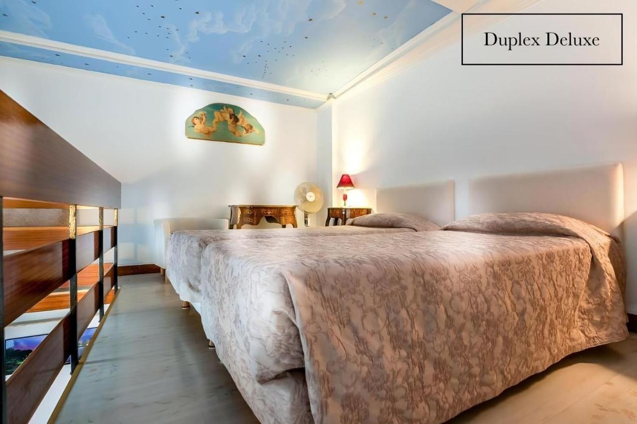 Duplex Deluxe Family Room