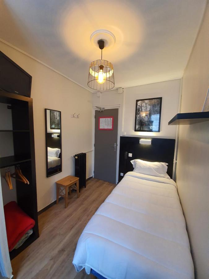 Economy Single Room shared shower