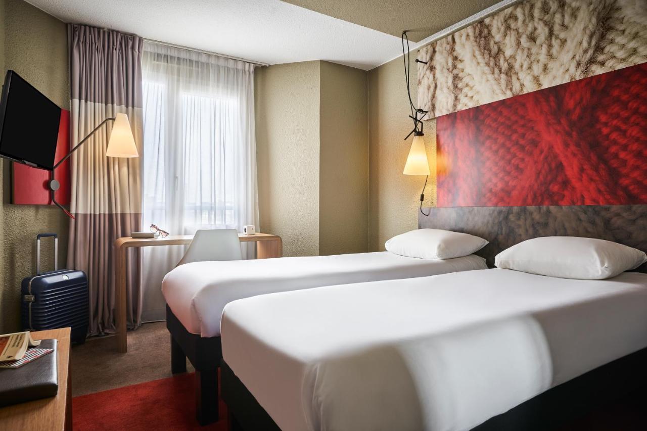 Standard Room Two Single Beds