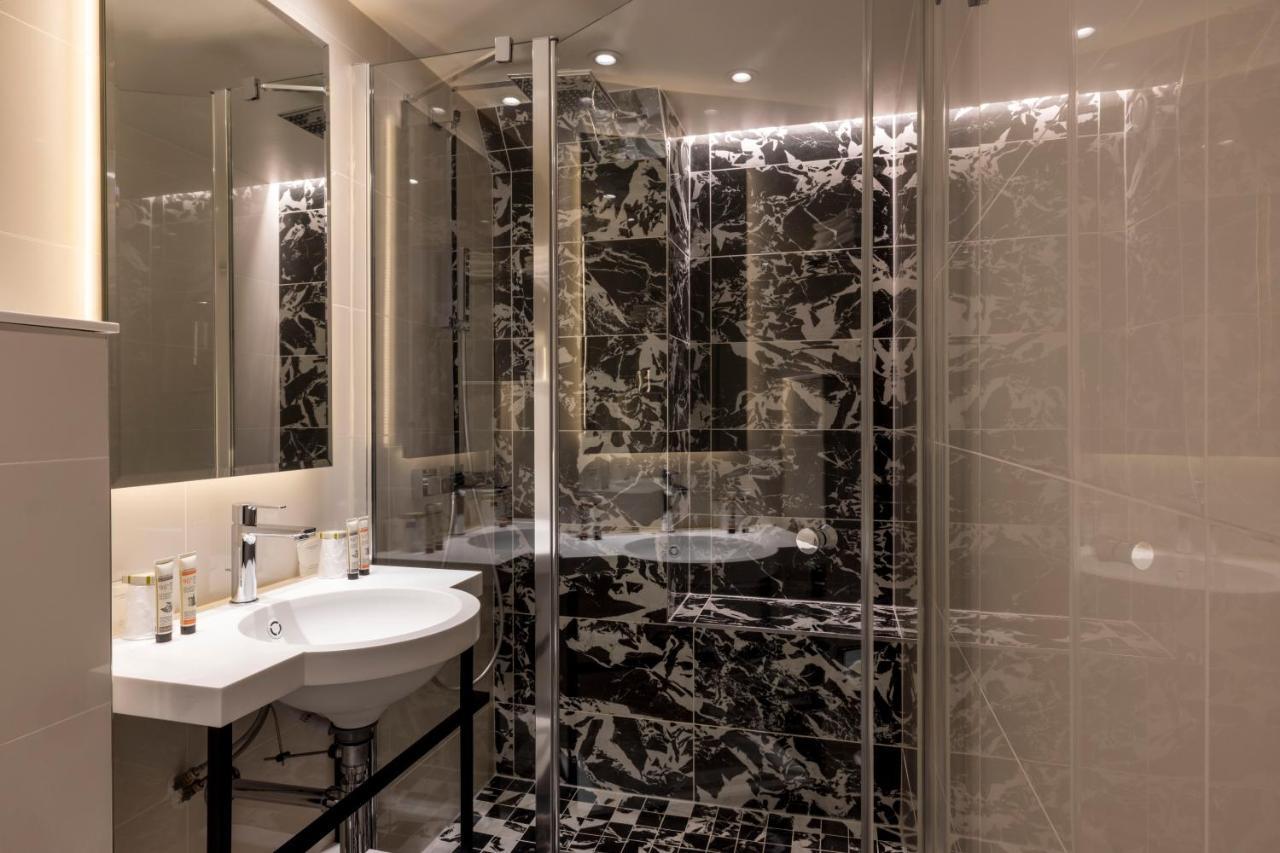 Superior Double Room Le Bassin