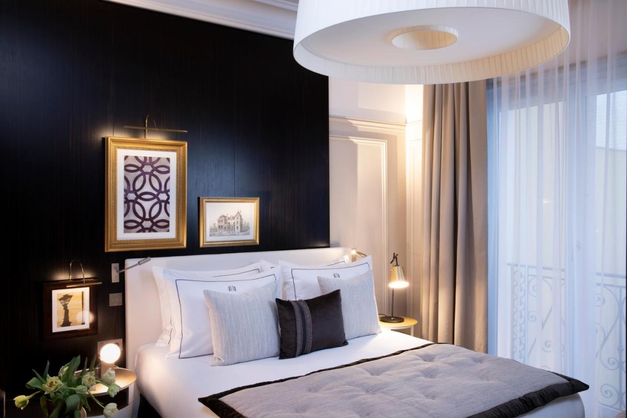Boutique Room