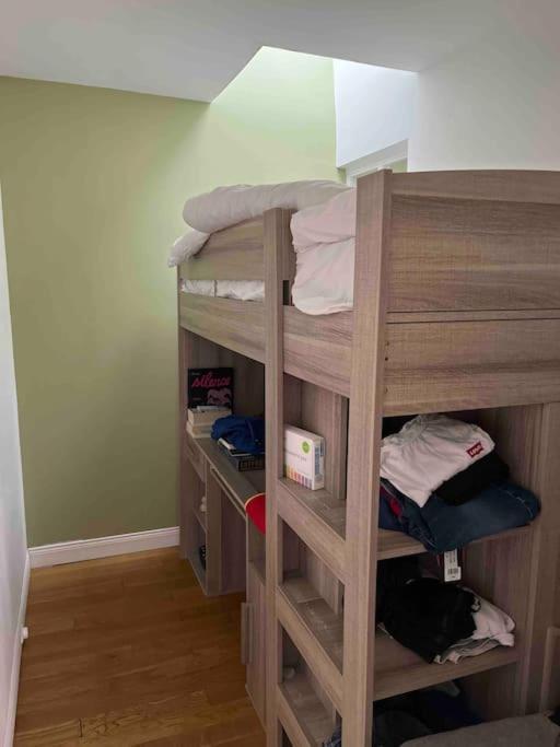 Casa con 4 camere da letto