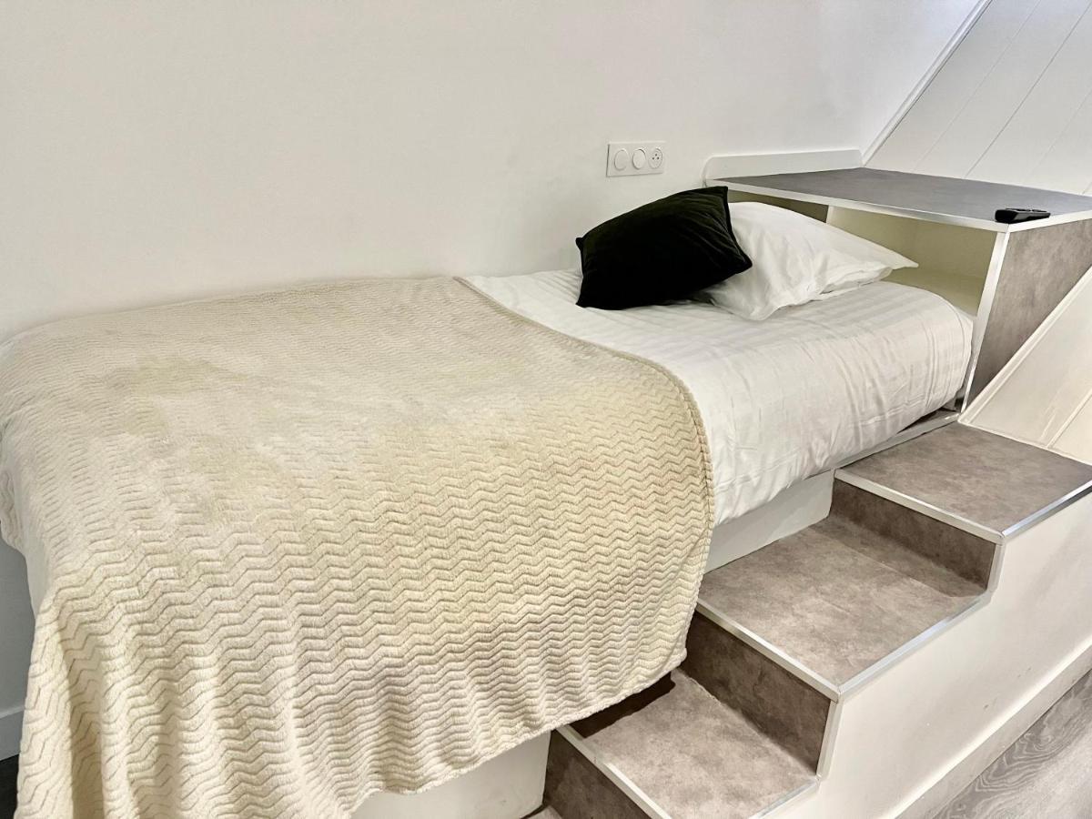 Single Room,1366666121:JPEG