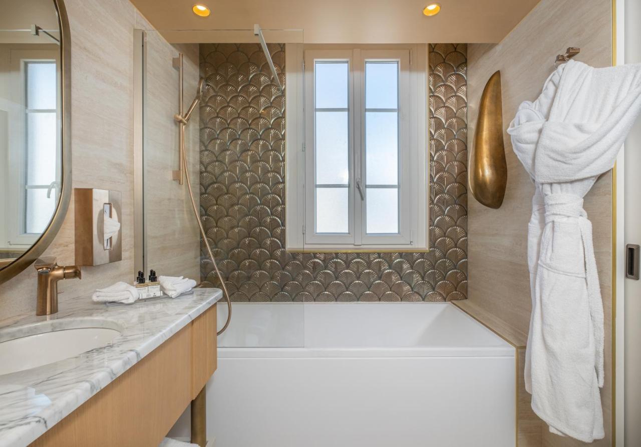 Deluxe Triple Room,1382280713:JPEG