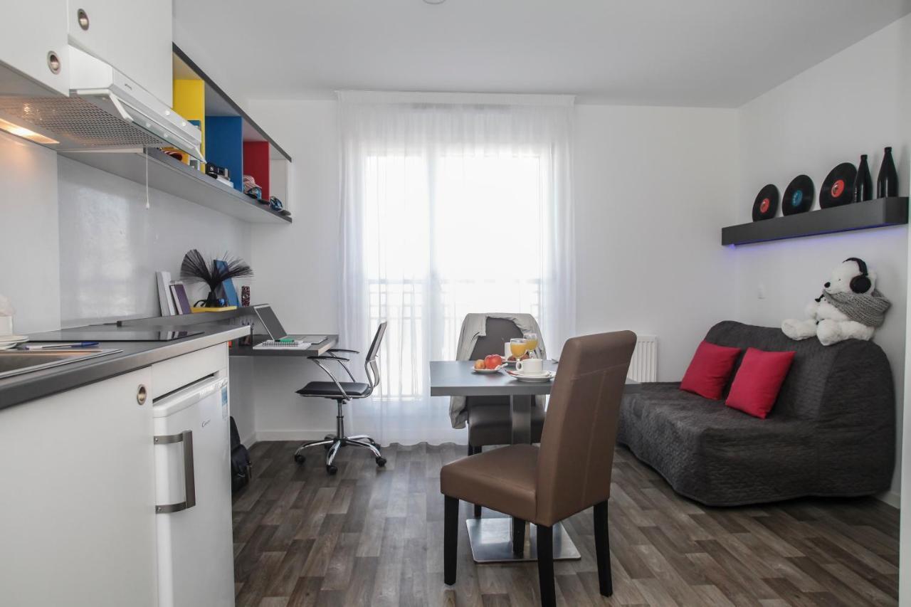 Single Room,1382409113:JPEG