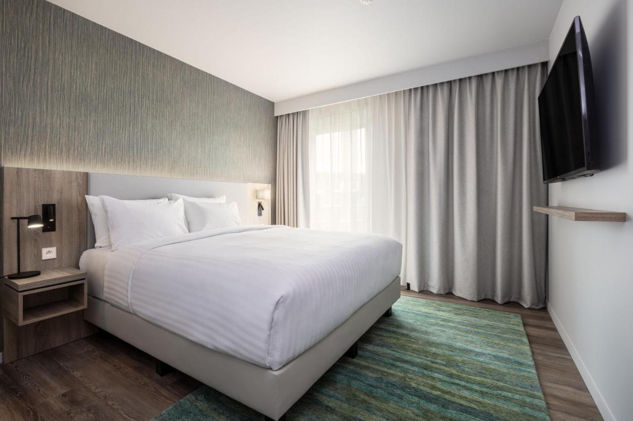 One-Bedroom King Suite,1395472739:JPEG