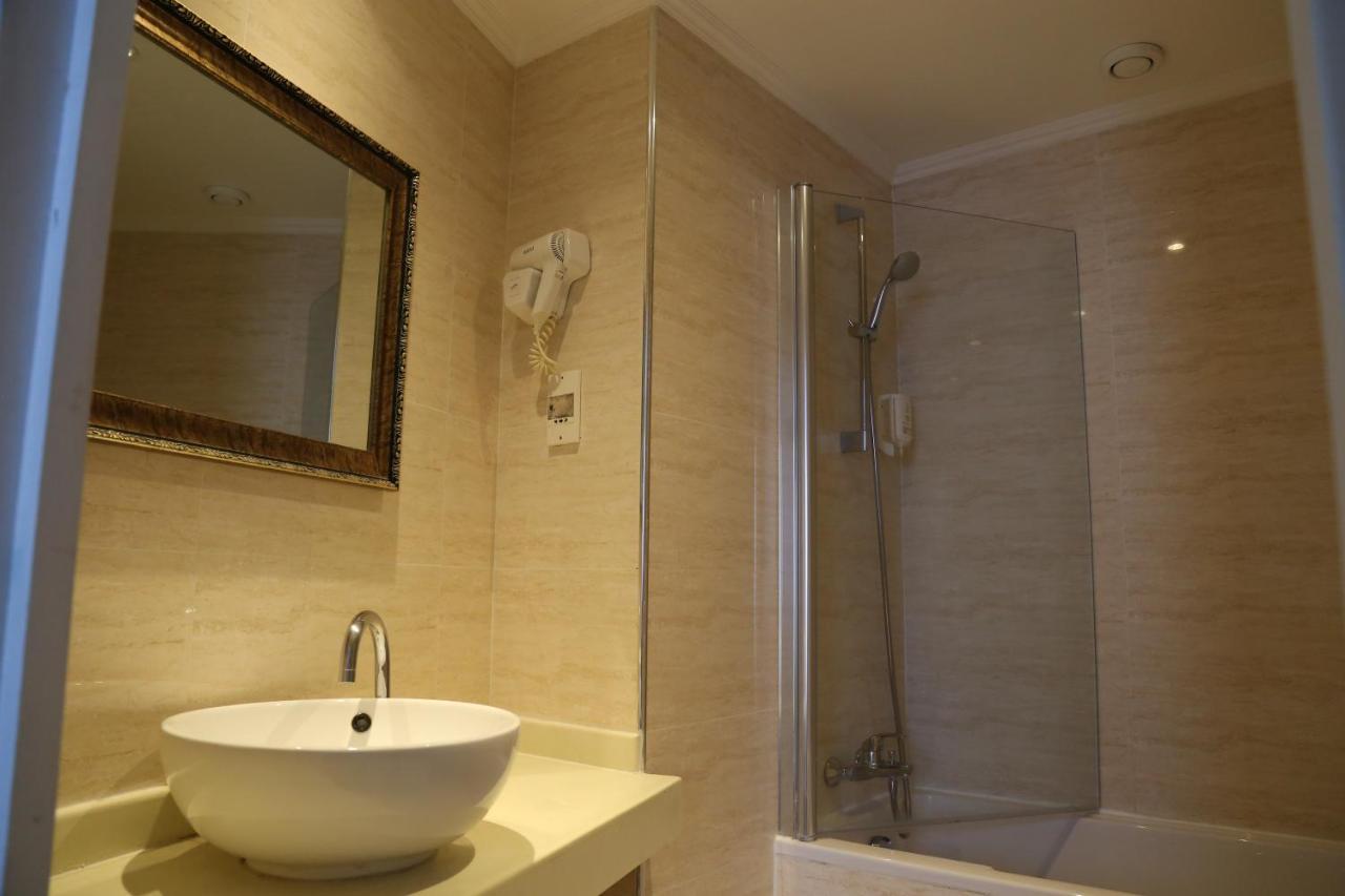 Twin Room,1709776021:JPEG