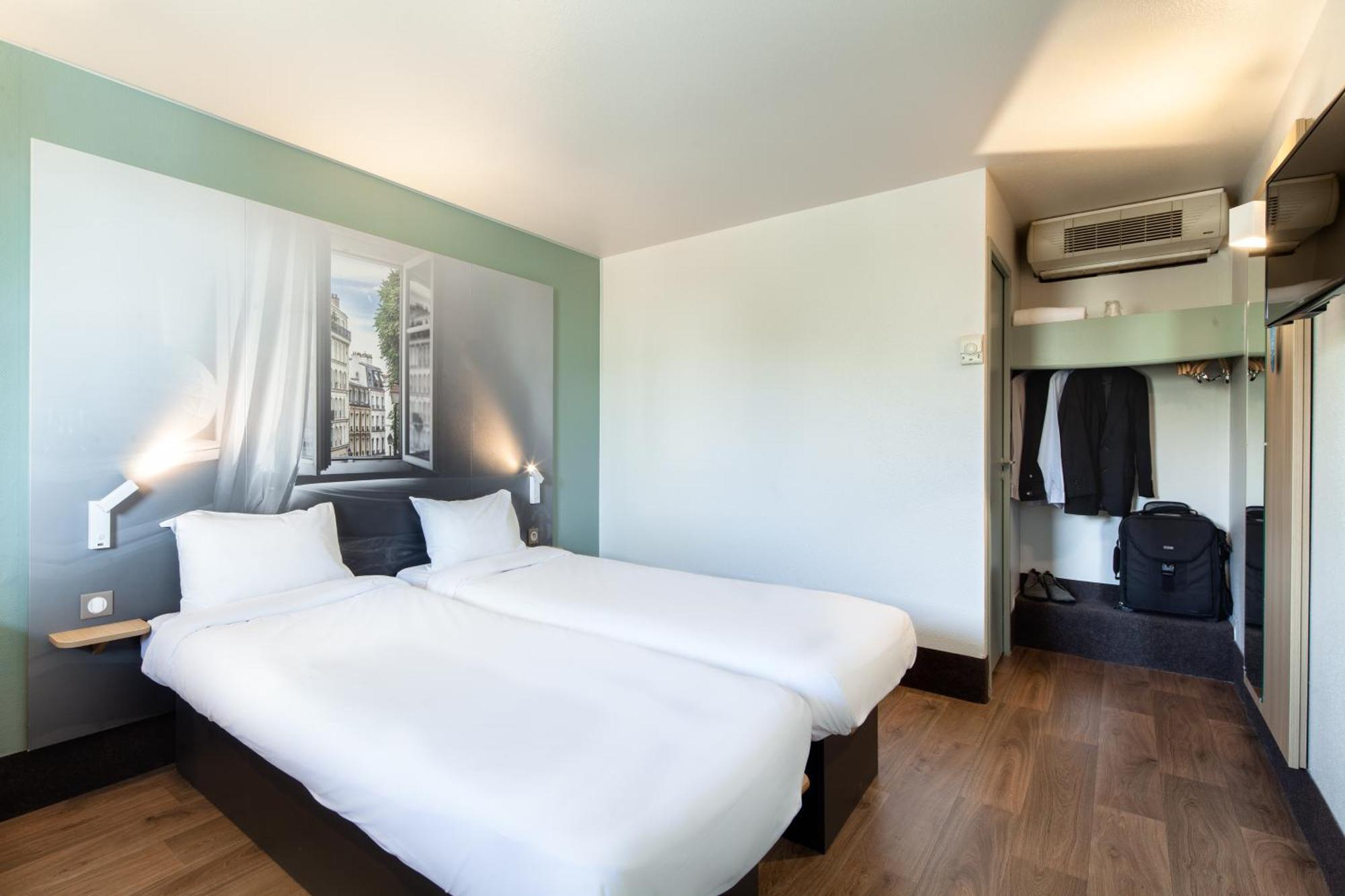 Twin Room,1628680206:JPEG