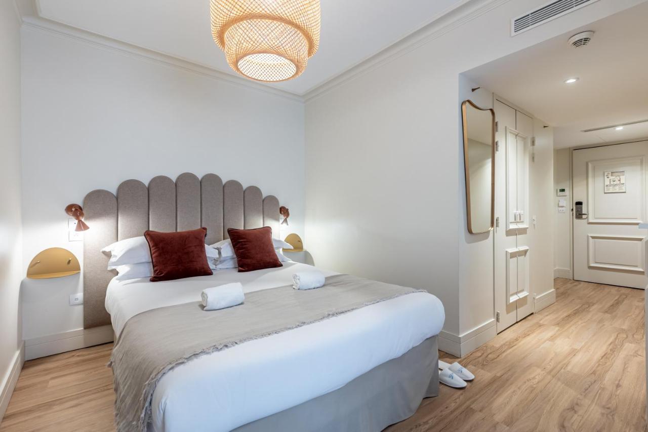 Junior Suite,1469090963:JPEG