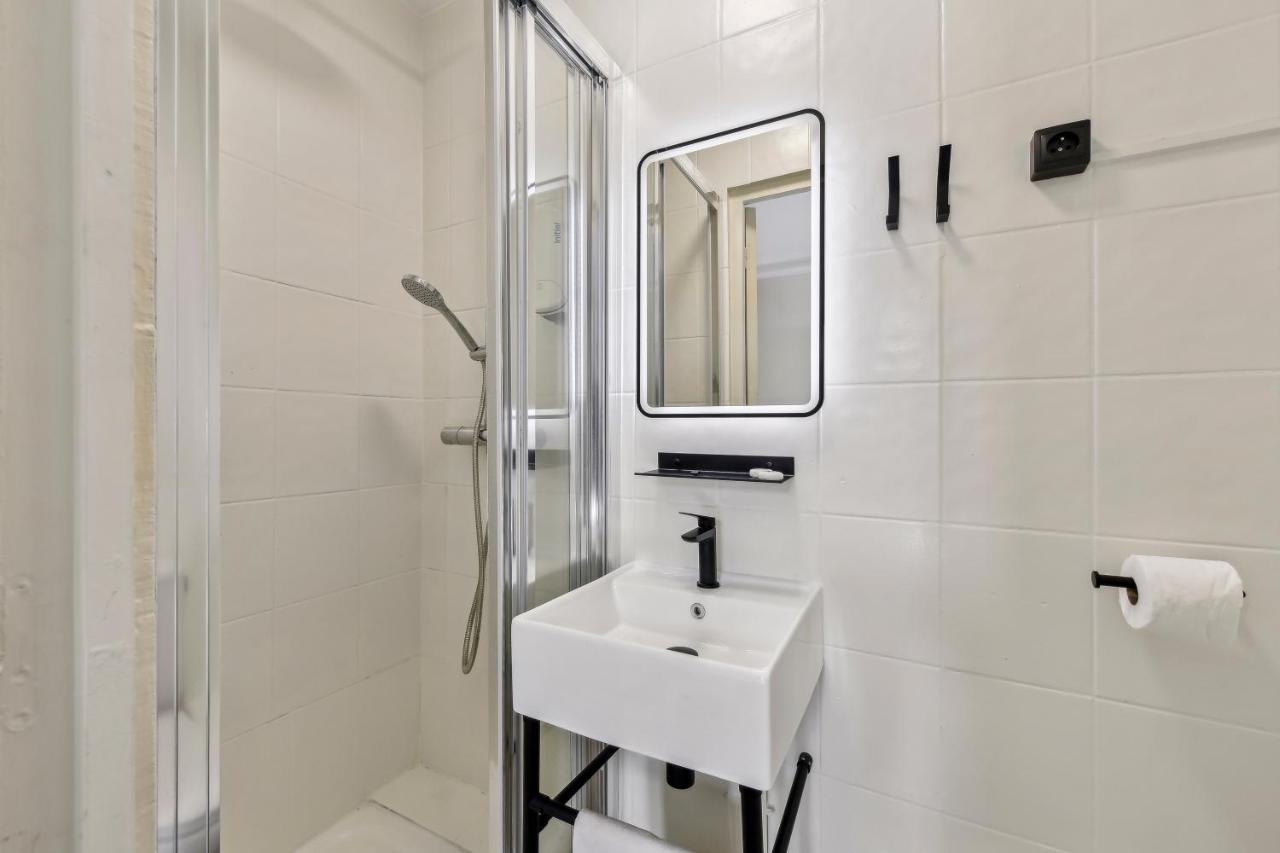 Small Double Room,1498474843:JPEG