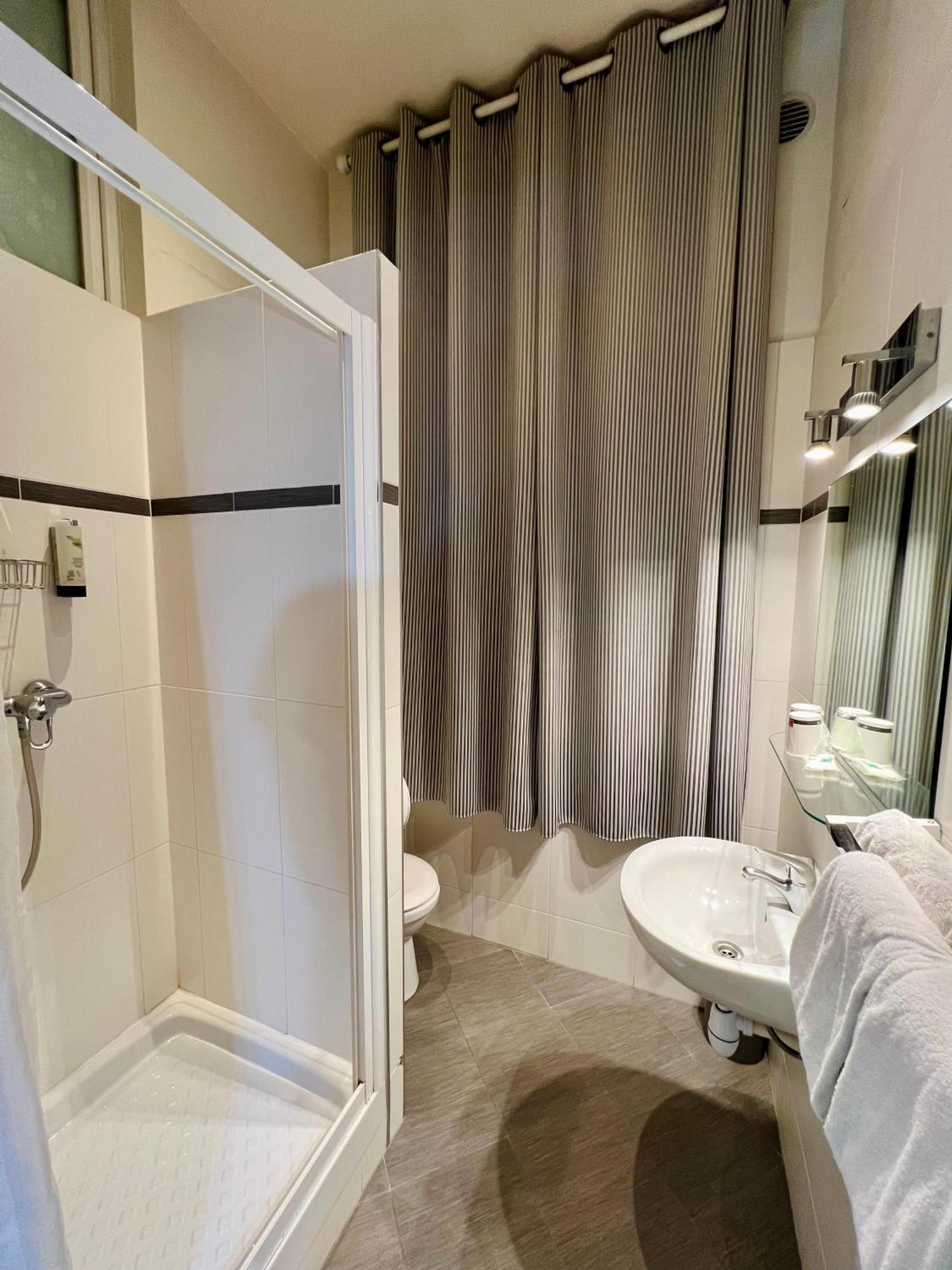 Double Room without Window,1576783745:JPEG