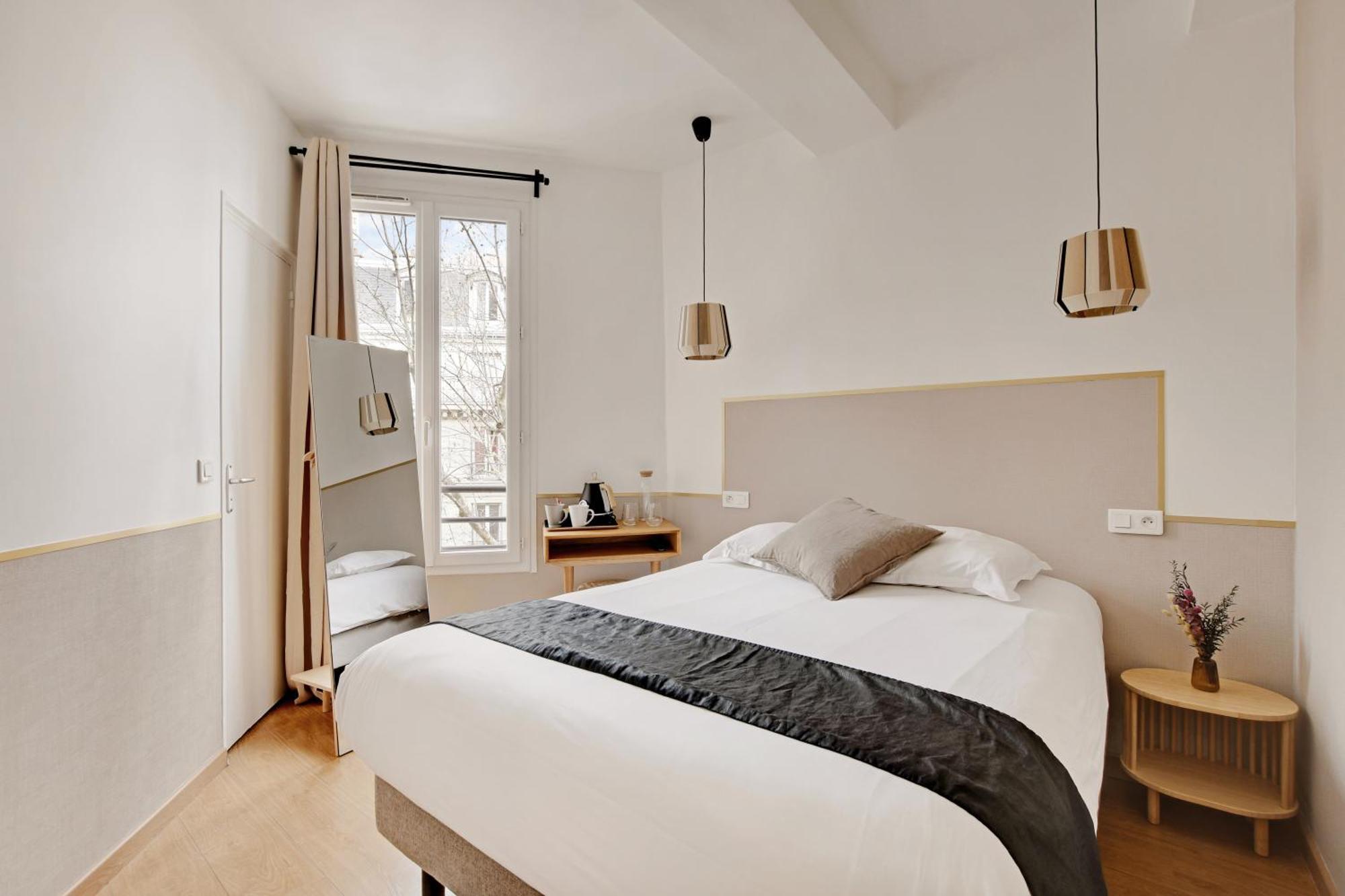 Small Double Room,1499104246:JPEG
