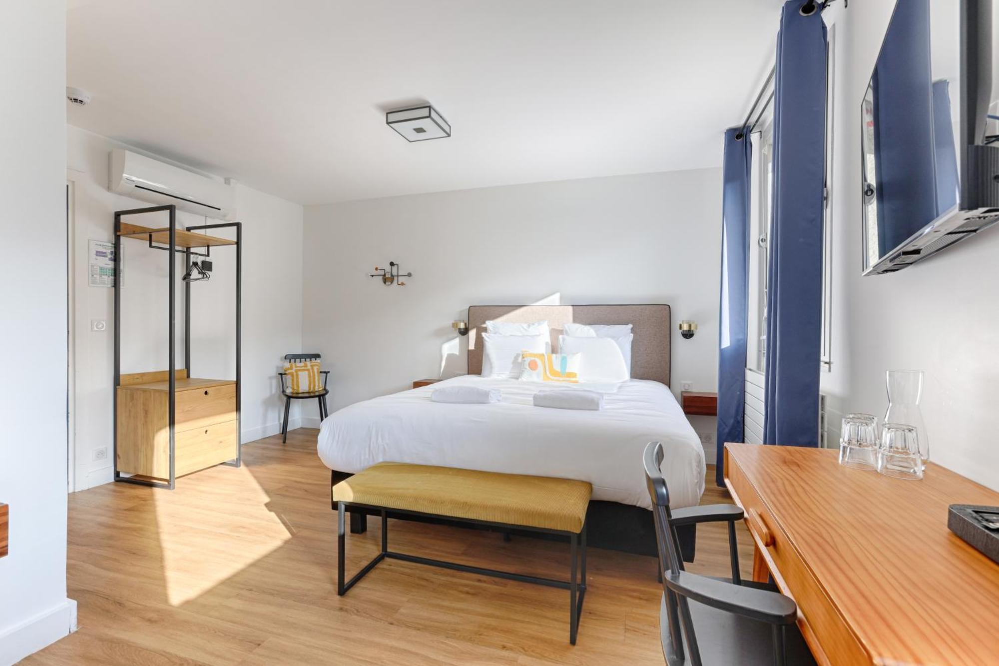 Triple Room Shower,1695819587:JPEG