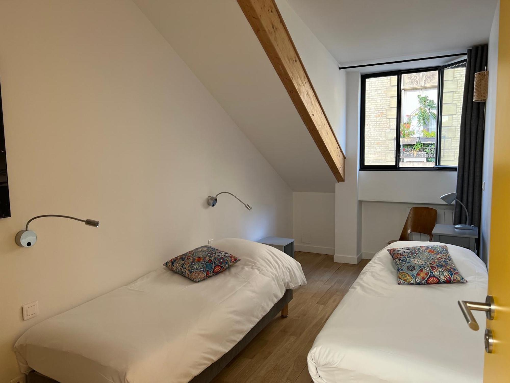 Three-Bedroom Apartment,1531737016:JPEG