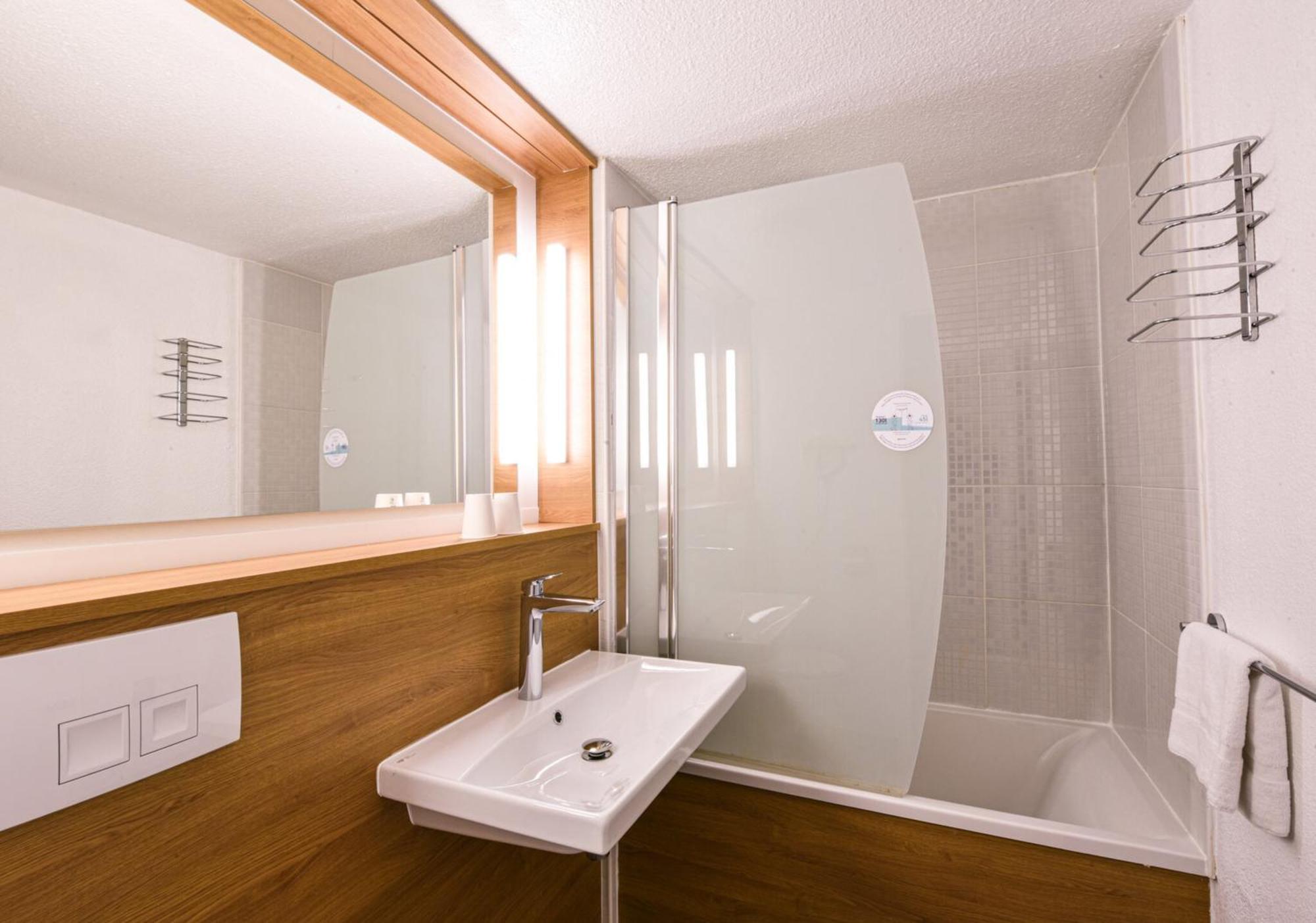 Standard Double Room,1545066520:JPEG