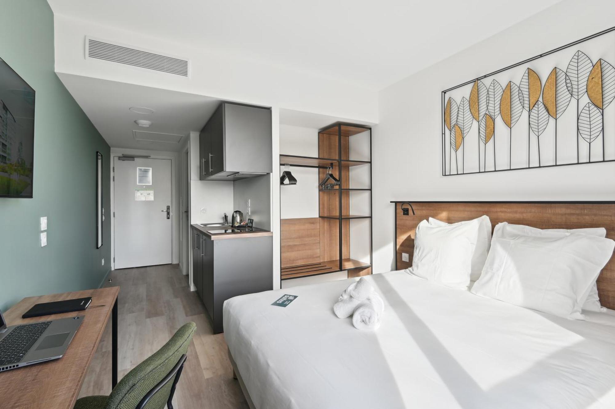 Comfort studio double bed,1541354200:JPEG