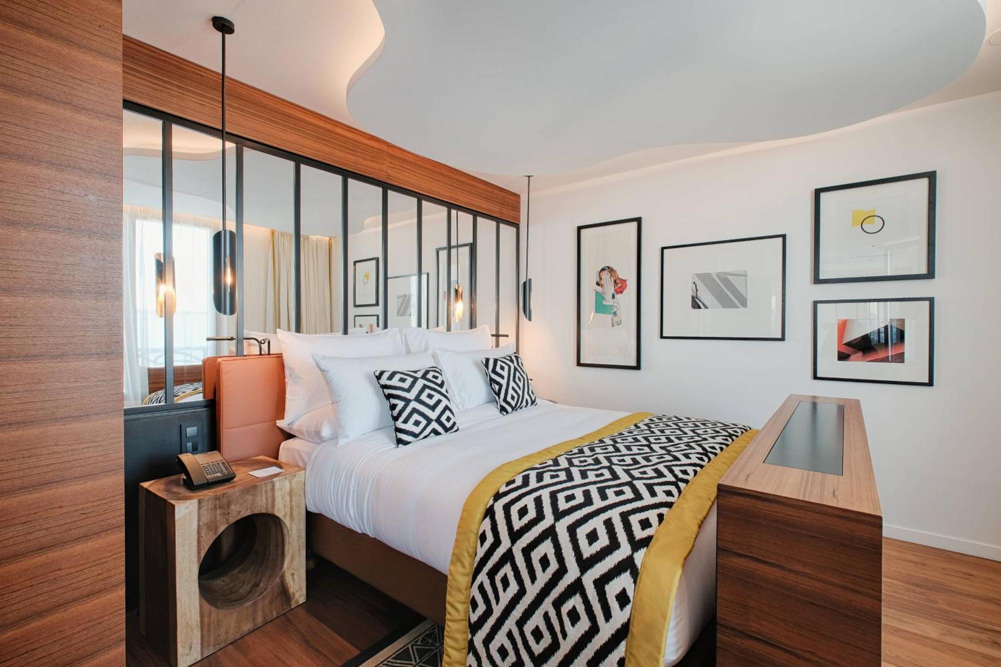 Bobo King Room Garden or City View