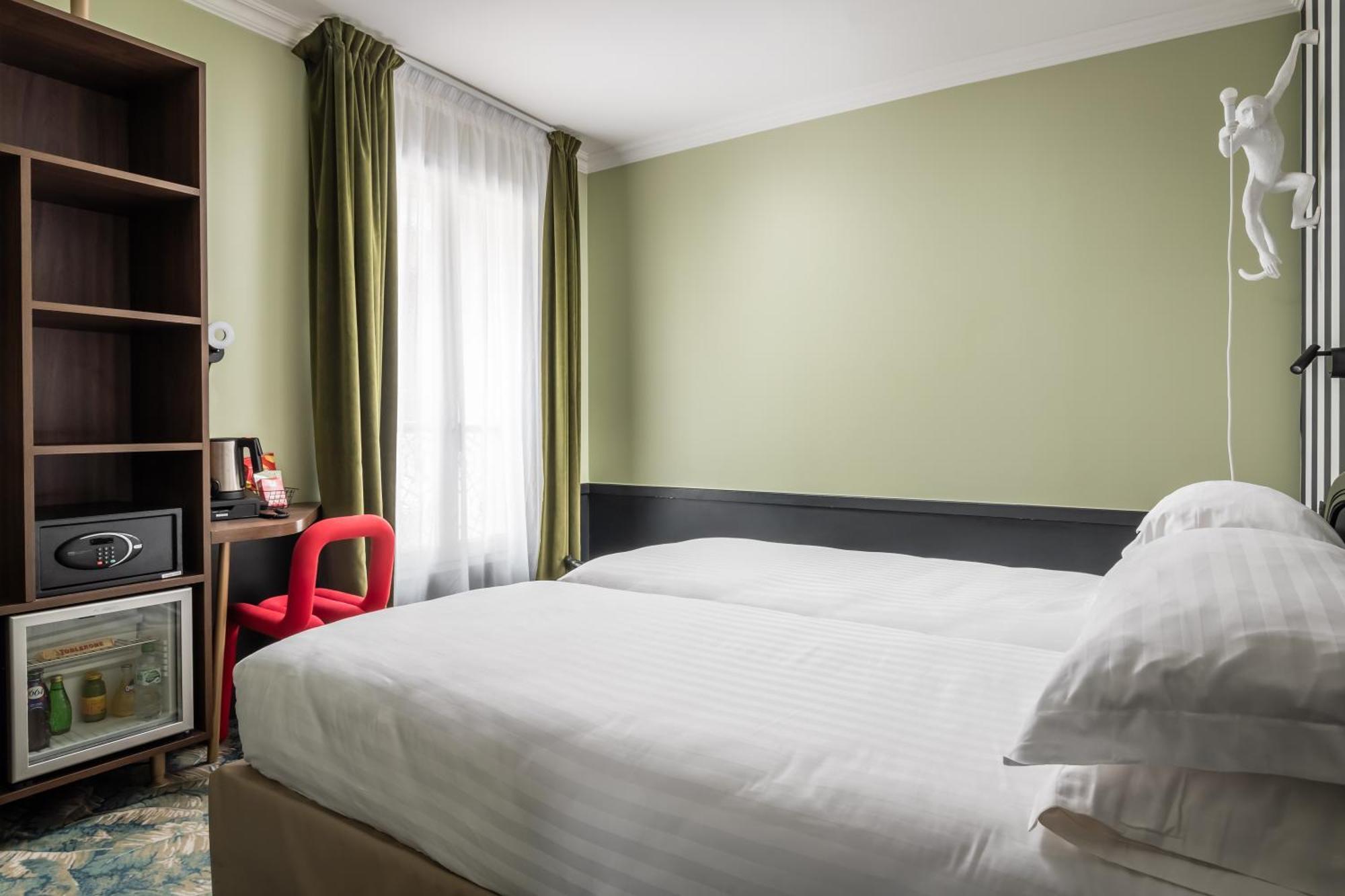 Twin Room,1706065248:JPEG