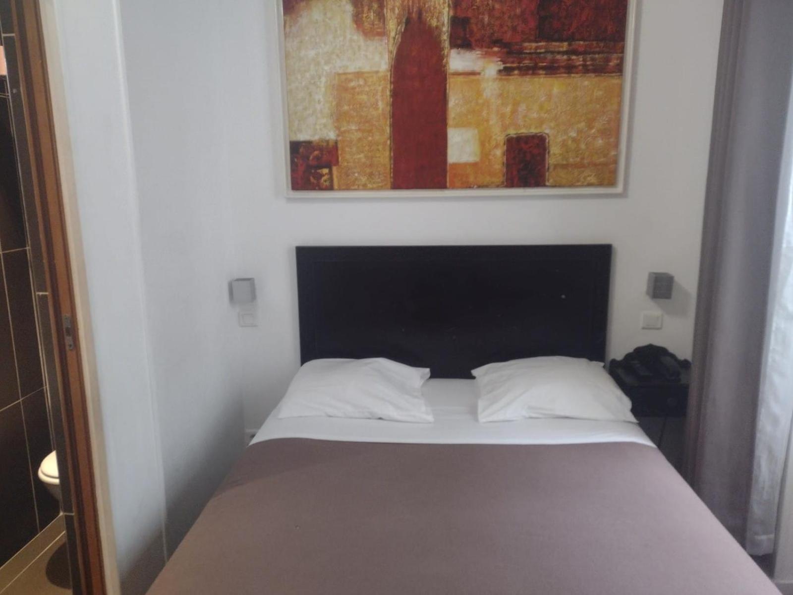 Small Single Room