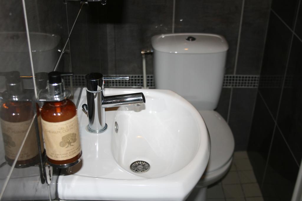 Triple Room,1215041521:JPEG