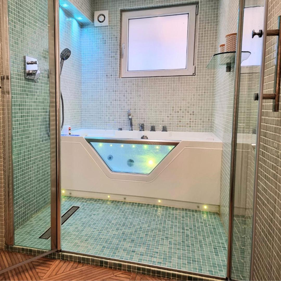 Deluxe Room,1575627470:JPEG
