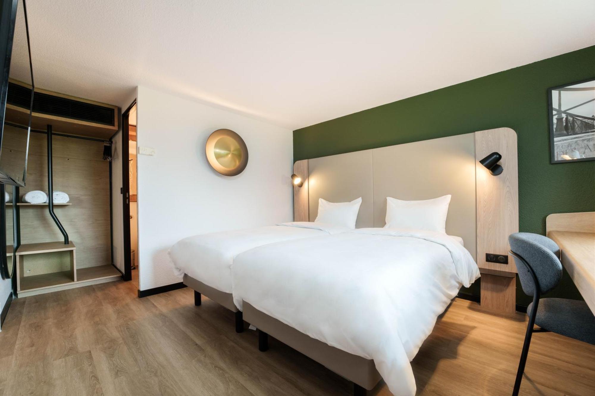 Standard Room 2 Single Beds,1611051924:JPEG
