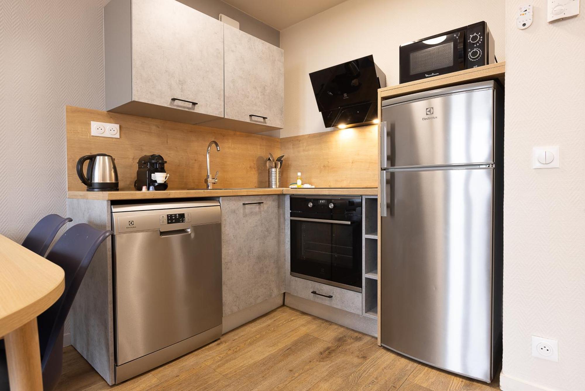 One-Bedroom Apartment
