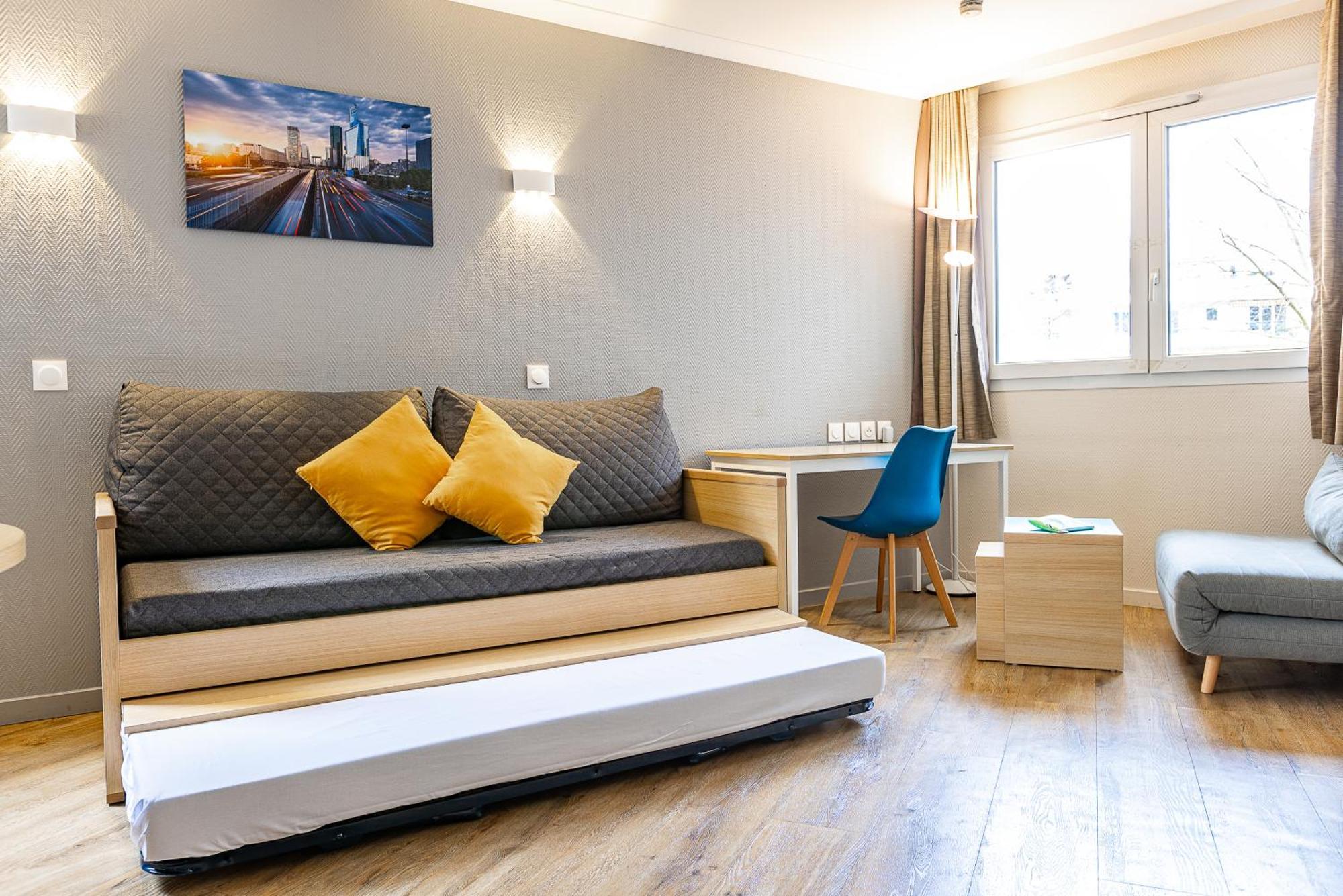 One-Bedroom Apartment