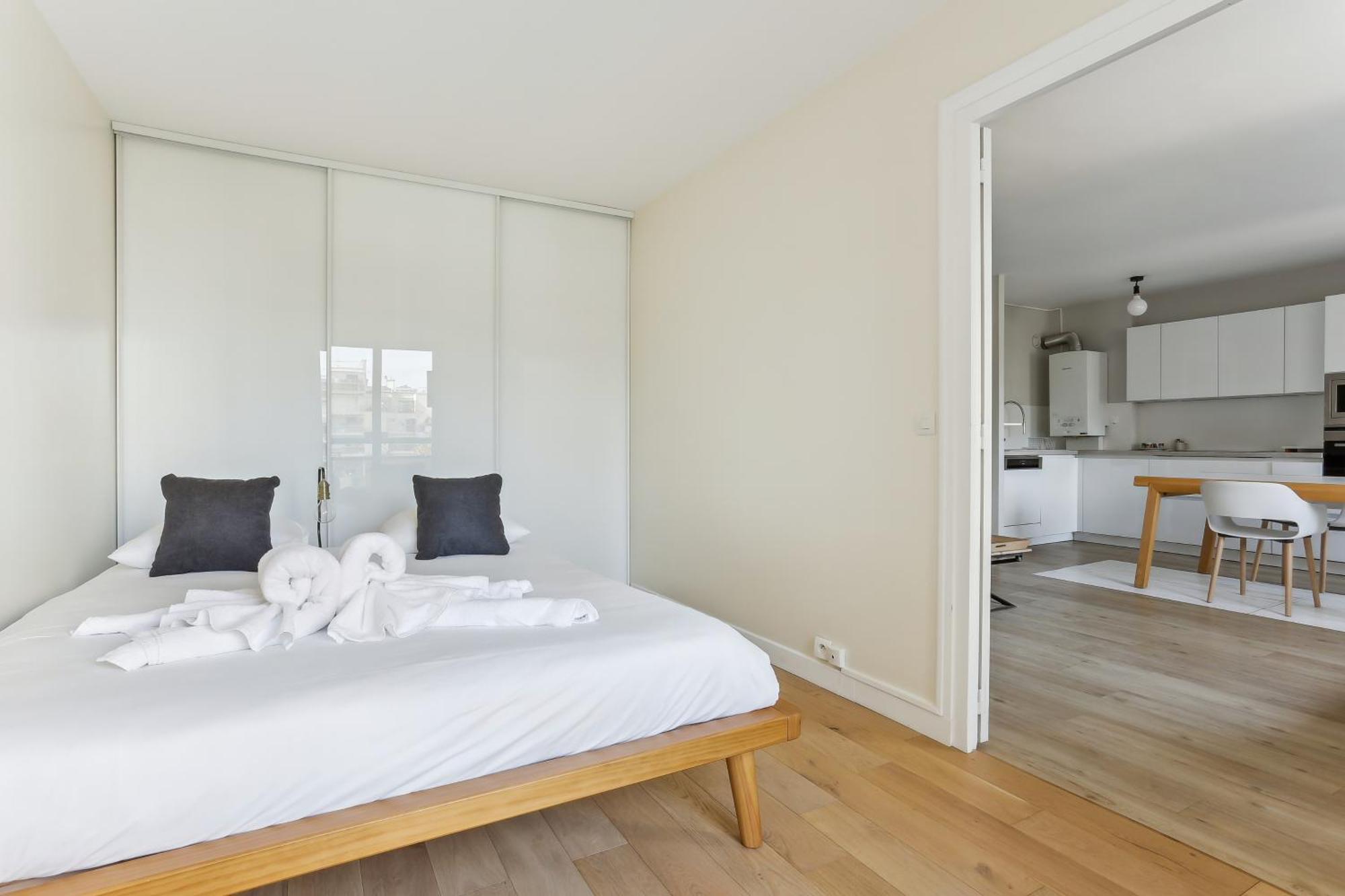 Superior One-Bedroom Apartment,1588098606:JPEG