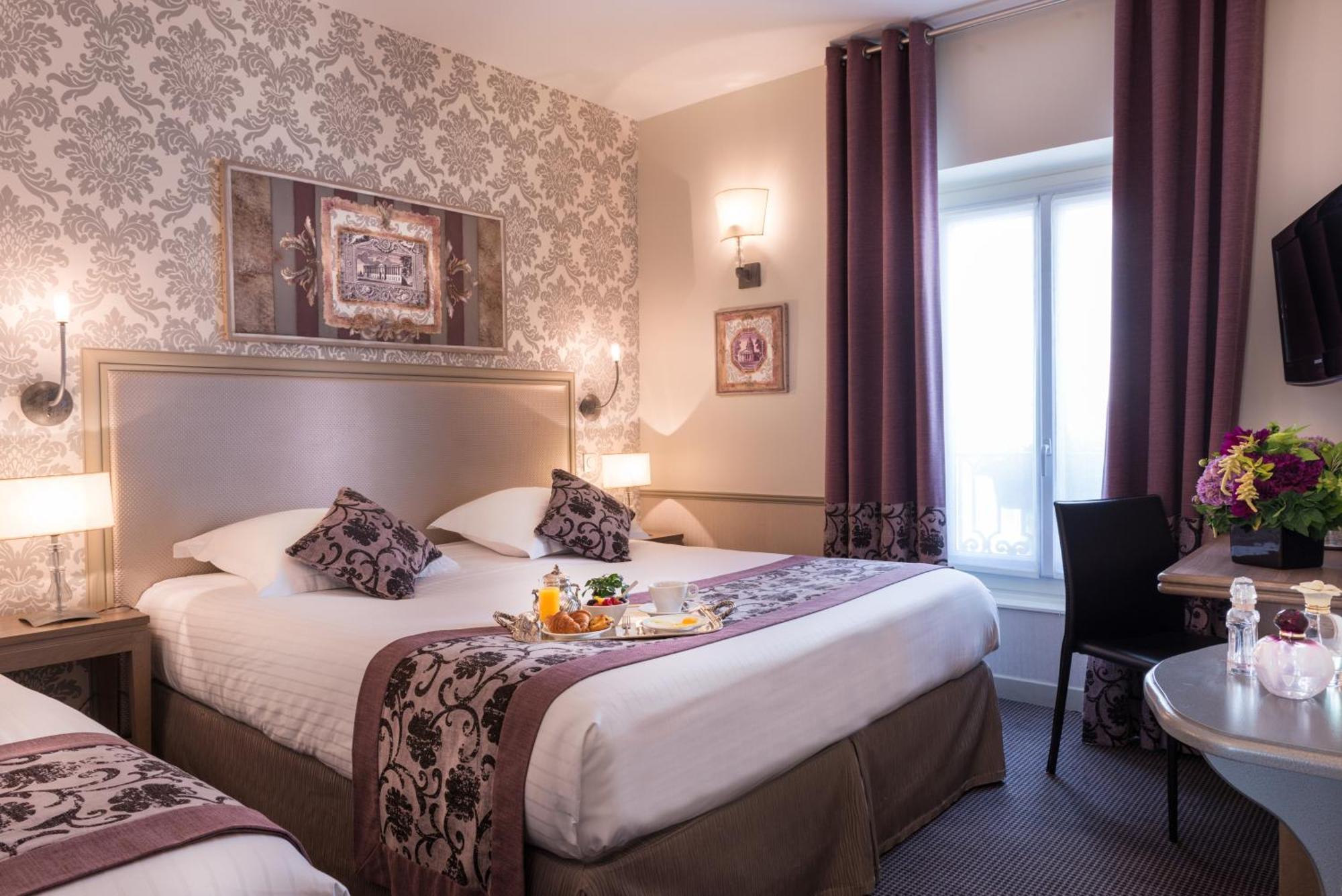 Superior Triple Room