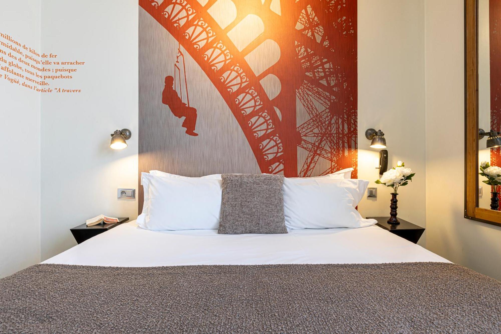 Double Room Eiffel