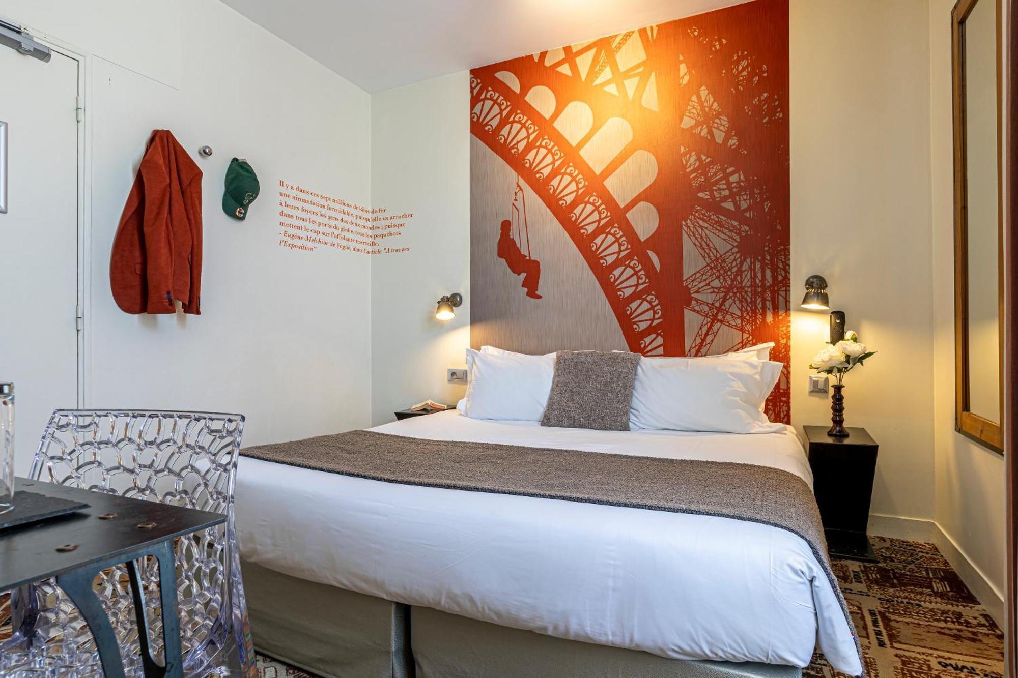 Double Room Eiffel