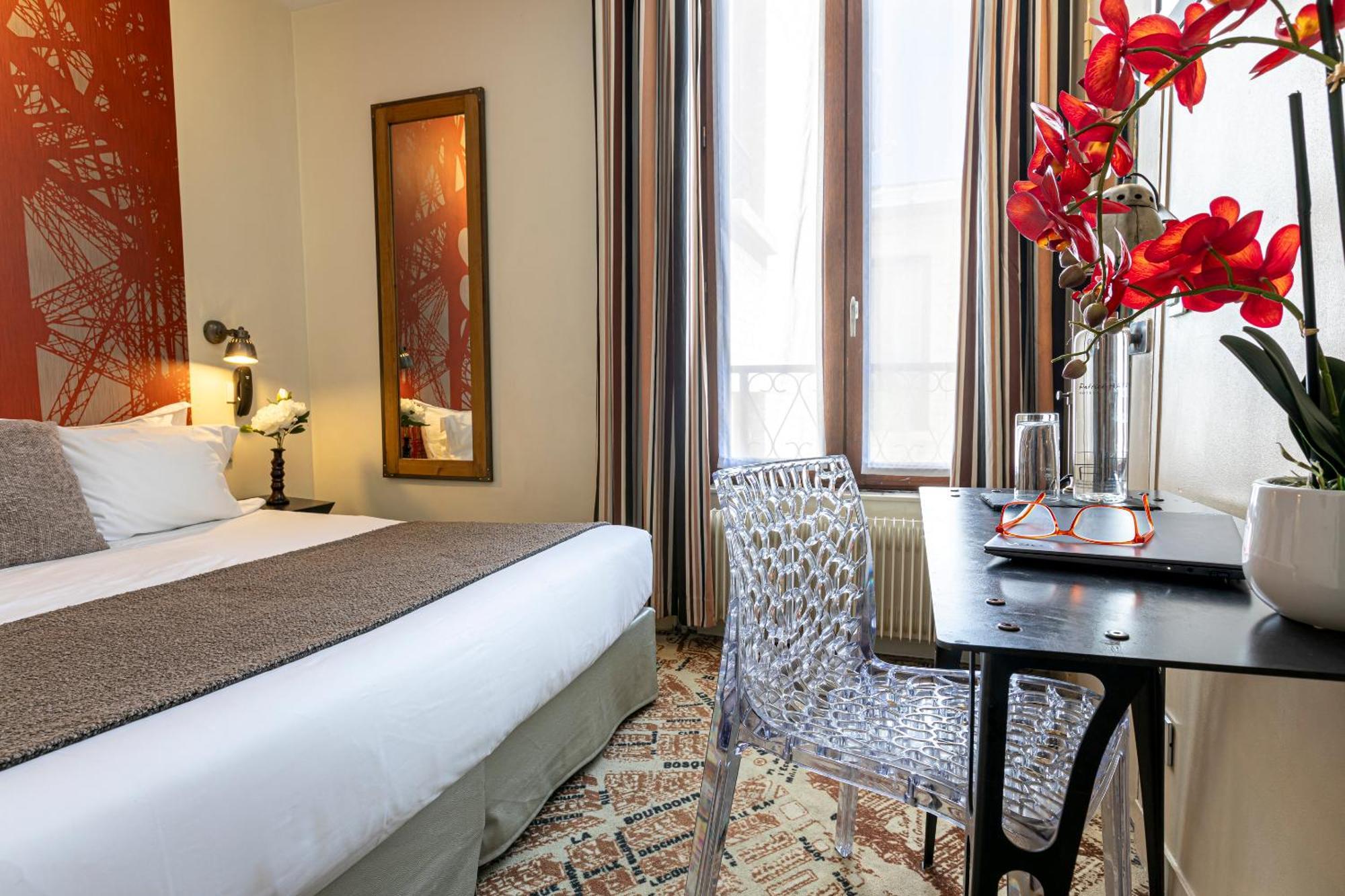 Double Room Eiffel